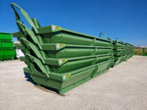 jimeca-contenedores-verdes-apilados
